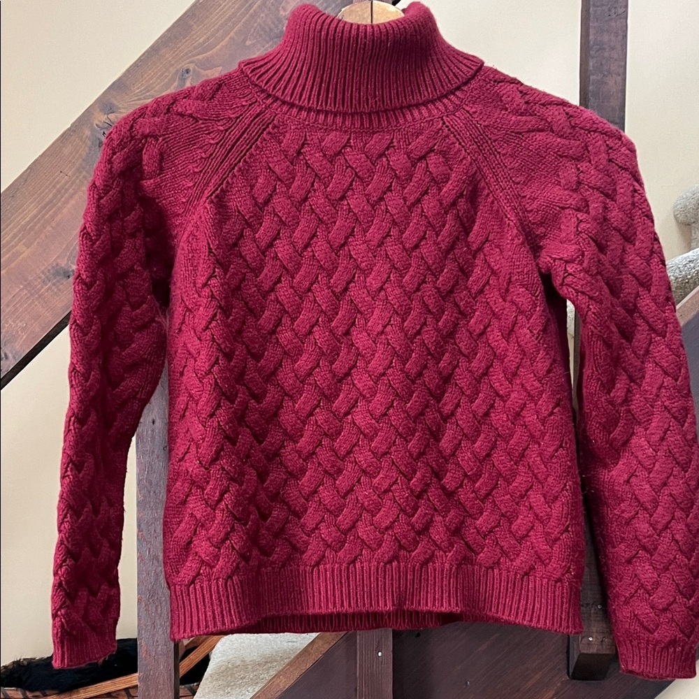 VENUS Burgundy Cable Knit Turtleneck Sweater M